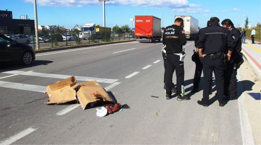 Ceylanpınar-Akçakale Yolunda Çocuğunu Kurtarmak İsteyen Anne Canından Oldu