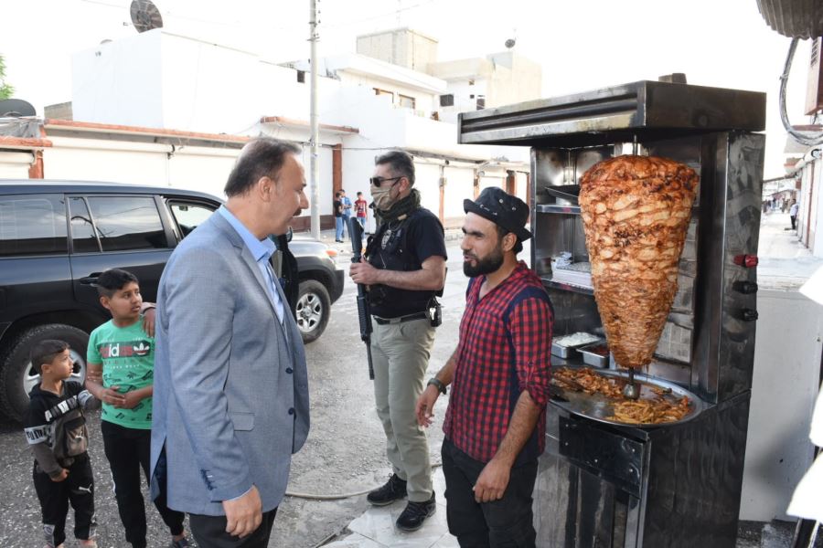 Vali Erin Telabyad’da Güvenlik Güçleri ve Halkla Bayramlaştı