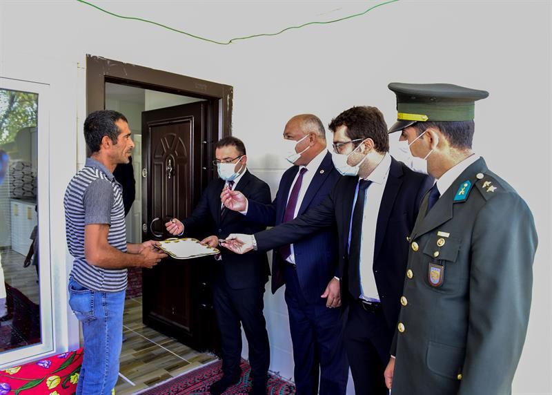 Başkan Soylu, Yıldırım Ailesini Yeni Evlerine Kavuşturdu