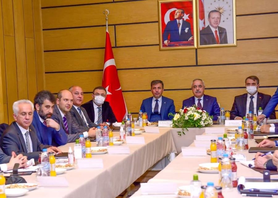 TARIM BAKAN YARDIMCISI, URFALI ÇİFTÇİLERE BAKTI MI?