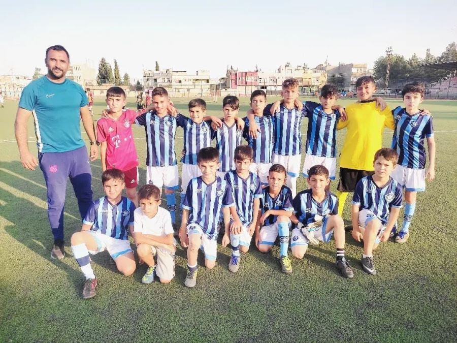 Şanlıurfa Büyükşehir Belediyesinin düzenlediği turnuvaya katılan