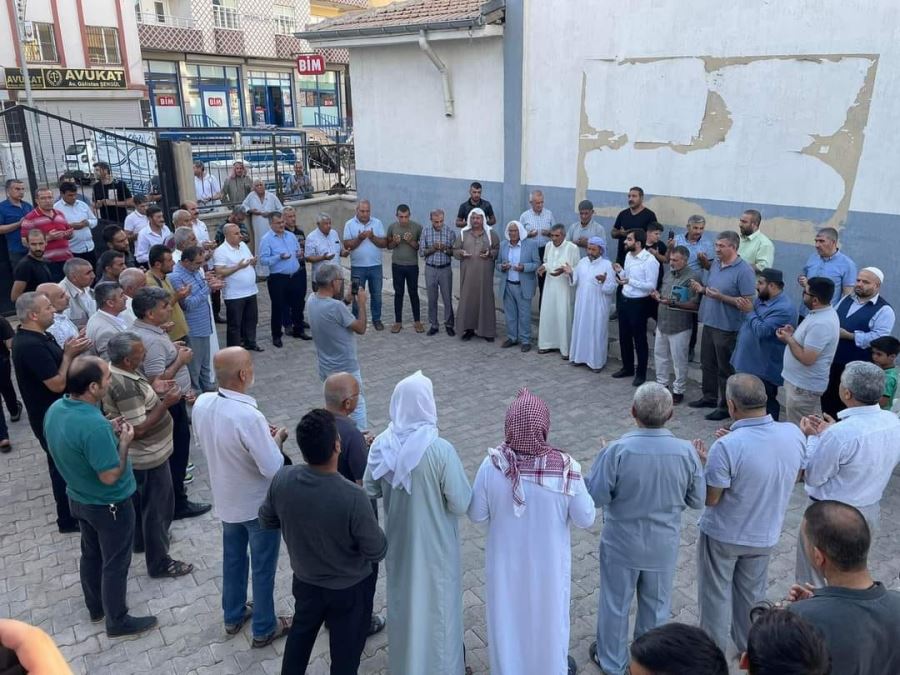 CEYLANPINARLI HACI ADAYLARI DUA VE GÖZYAŞLARIYLA KUTSAL TOPRAKLARA UĞURLANDI