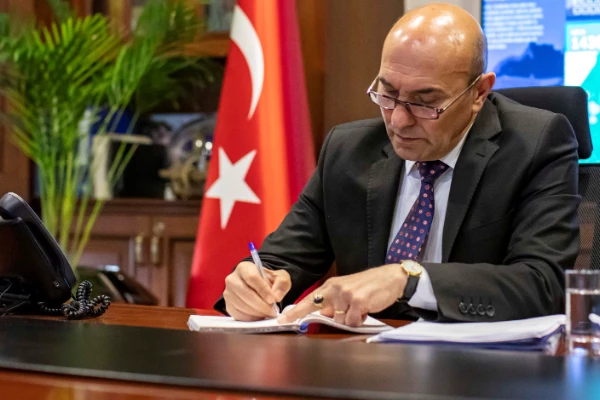 İzmir Büyükşehir Belediyesi Kemeraltı’ndaki yeni yıl etkinliklerini iptal etti