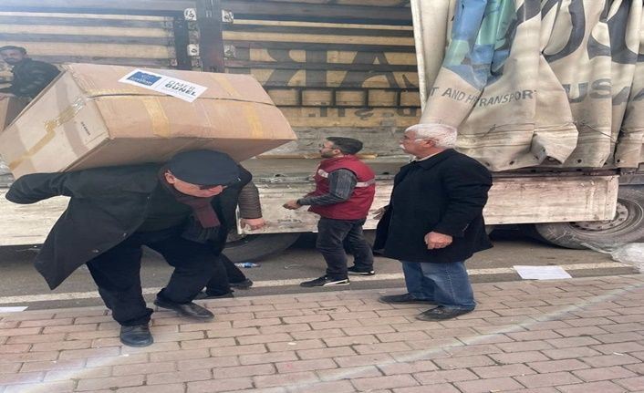 şanlıurfalı vekil sırtında tek başına taşıdı.
