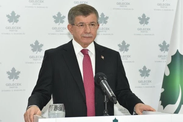 Davutoğlu’ndan Prof. Dr. Beşer için taziye mesajı