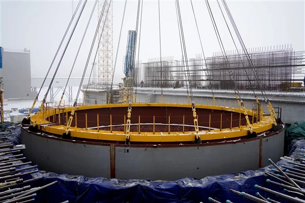 Rosatom 4. Nesil BREST-OD-300 reaktörünün kurulumuna başladı