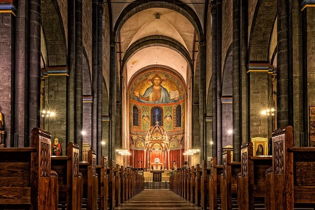 Siyasiler, Santa Maria İtalyan Kilisesi