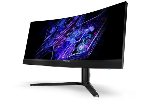 Acer, hevesli oyunculara yönelik kavisli OLED ve MiniLED monitörlerini tanıttı