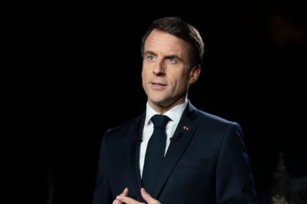 Macron: 