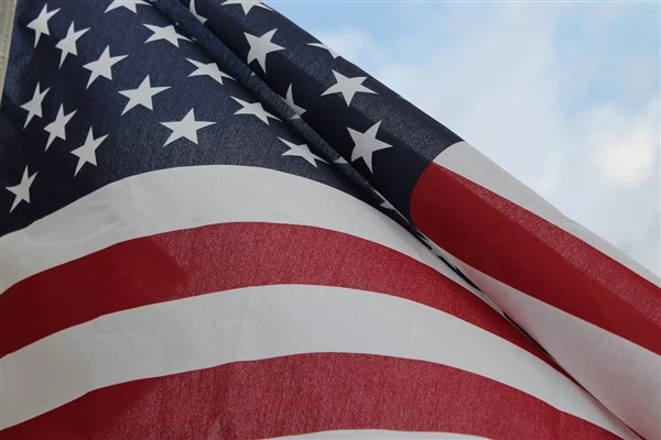 Harris: “Amerika