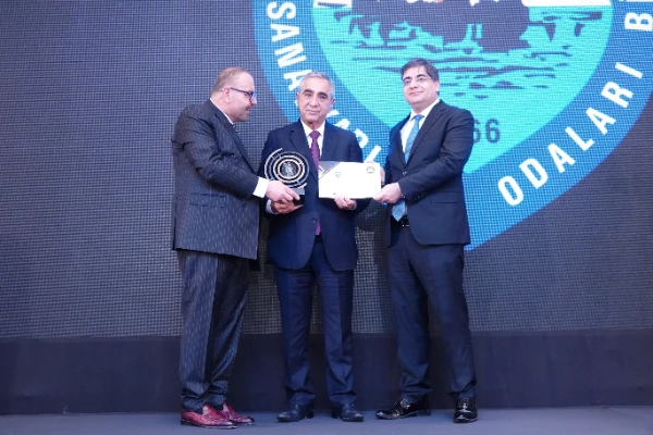 Mersin ESOB Yönetim Kurulu Başkanı Sarı, Yılın Başarılı Esnaf Ödülü