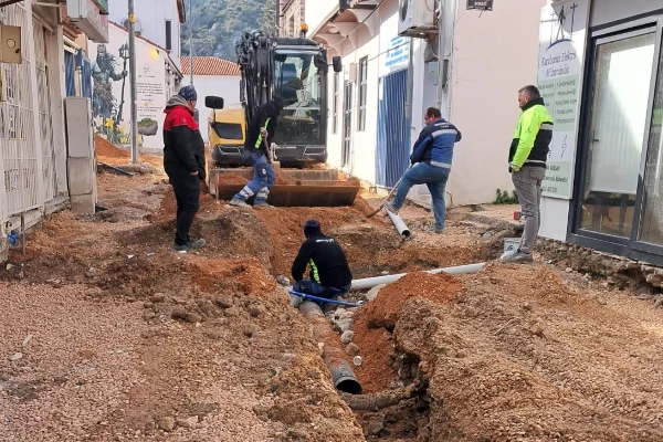 İzmir Karaburun Cumhuriyet Caddesi