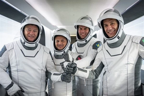 İlk Türk astronot Alper Gezeravcı