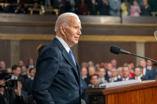 Biden: “Sadece geçmişe götüren eski fikirlerle Amerika