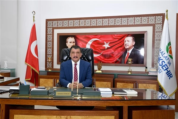 Gürkan: “İstiklal Marşı kalplerimizdeki vatan ve millet sevgisini açığa çıkarmıştır”