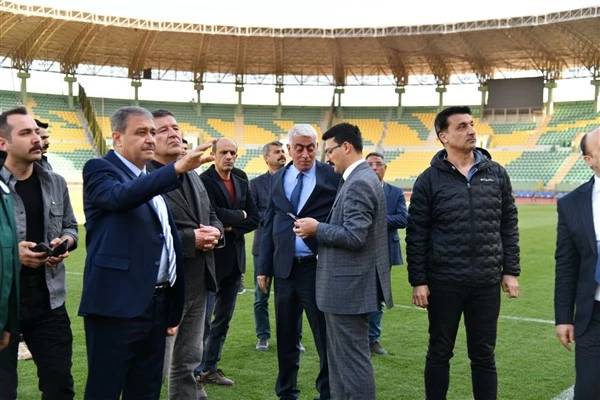 Vali Şıldak, 11 Nisan Stadyumu