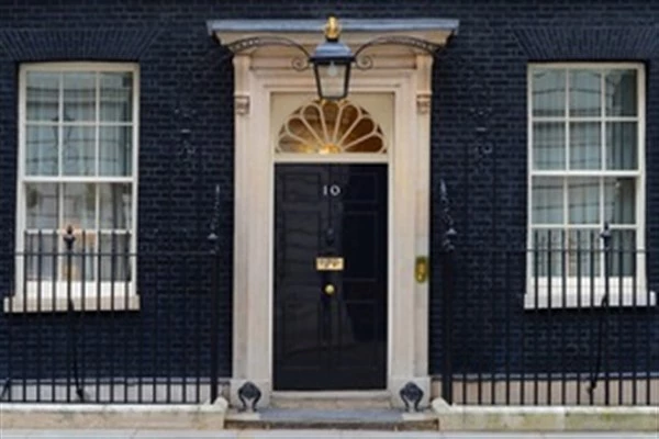 İngiltere Dışişleri Bakanı Cameron: İngiltere