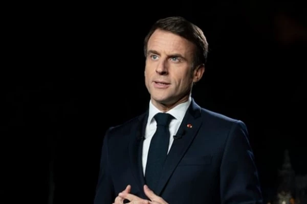 Macron: 