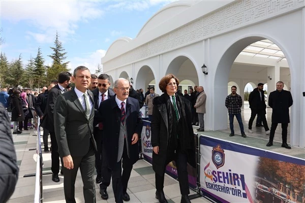 Eskişehir’de 100. Yıl Camisi ve Tesisleri hizmete açıldı 