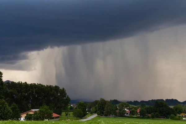 Meteoroloji’den kuvvetli yağış, rüzgar ve çığ uyarısı