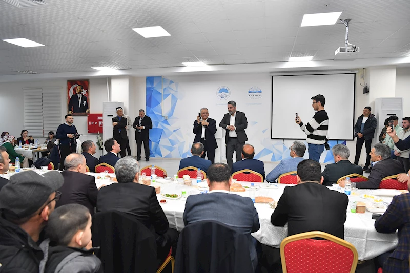 Başkan Büyükkılıç, Develi’de vatandaşlarla buluştu