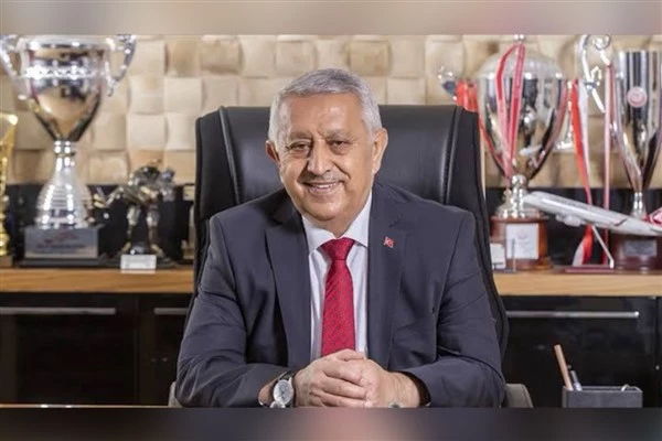 Başkan Zeybek: Eser ve hizmet belediyeciliği düsturuyla hareket ettik