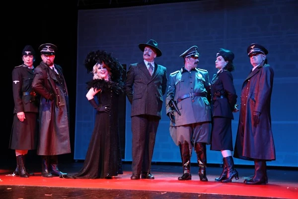 İBB Şehir Tiyatroları, nisan ayında 33 oyunu seyirciyle buluşturacak