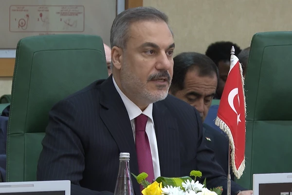 Bakan Fidan yurda dönmek üzere Cidde