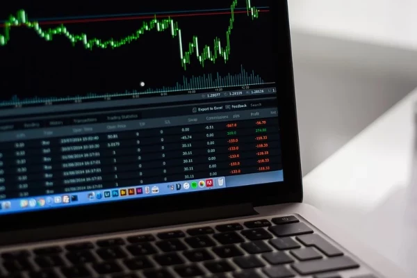TÜİK-BIST 100 Endeksi dışındaki tüm yatırım araçları Şubat