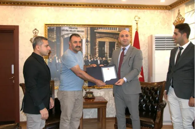 Ceylanpınar’da İlk Tapular Teslim Edildi