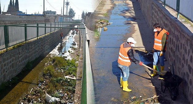 Antep Deresinde Temizlik ve İlaçlama