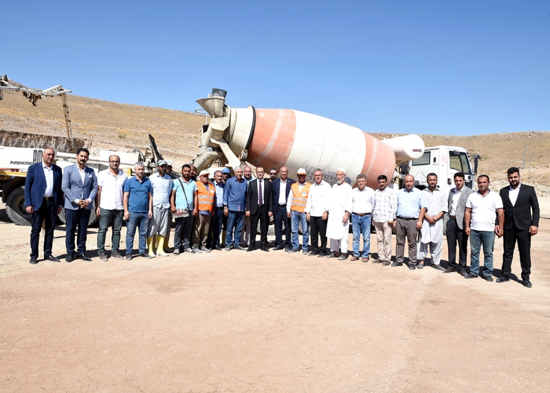 Başkan Aksak: Ceylanpınar`da işsizliği bitirmeye kararlıyız