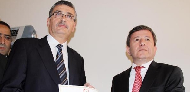 Celalettin Güvenç Mazbatasını Aldı