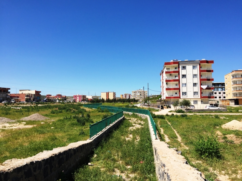 CEYLANPINAR 15 TEMMUZ MAHALLE?NDE 143 HANE İÇİN YIKILMA TEHLİKESİ