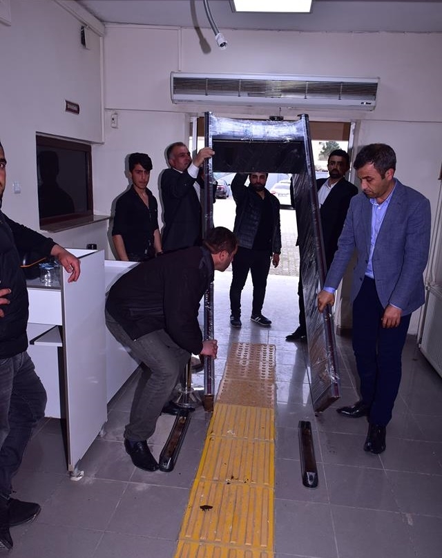 Ceylanpınar Belediyesi?nde, X RAY Cihazları Söküldü