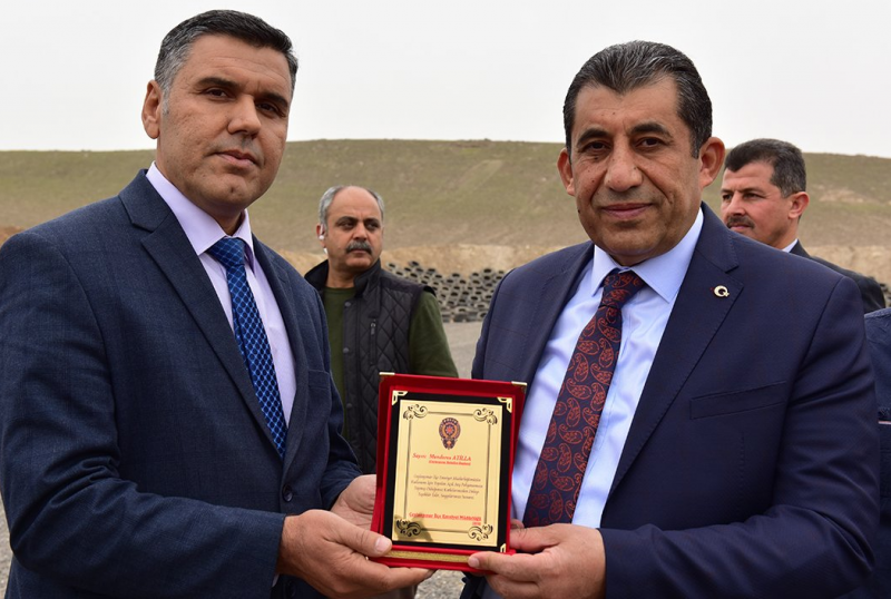 Ceylanpınar İlçe Emniyeti`nden Başkan Atilla`ya plaket