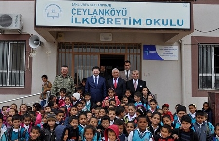 Ceylanpınar Kaymakamı Karatepe Köylülerin Sorunlarını Dinledi
