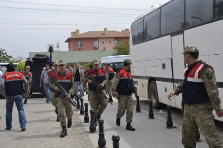 Ceylanpınar?da 4 Asker Daha Tutuklandı