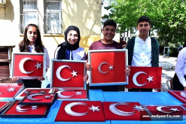 Ceylanpınar`da Bayrak Temalı Filografi Sergisi Açıldı