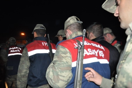 Ceylanpınar?da Kaçakçılık Yapan Askerler Tutuklandı