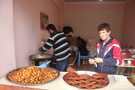 Ceylanpınar`da Suriyeli Mültecilerin Ekmek Mücadelesi