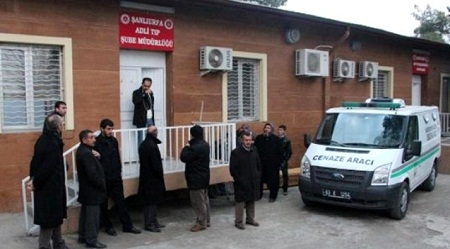 Ceylanpınar`da Trafik Kazası: 2 Ölü, 1 Yaralı