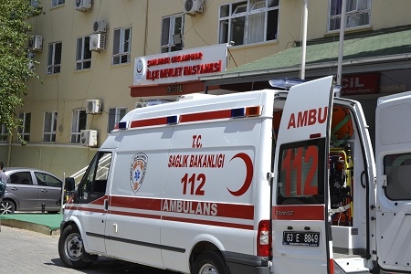 Ceylanpınar?da Trafik Kazası: 9 Yaralı 1 Ölü 