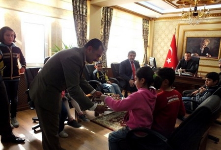 Ceylanpınar?daki Öğrencilerden ?Vergi Haftası? Ziyareti 