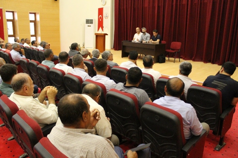 Dicle Elektrik, Ceylanpınar?da Çiftçilerle Bir Araya Geldi