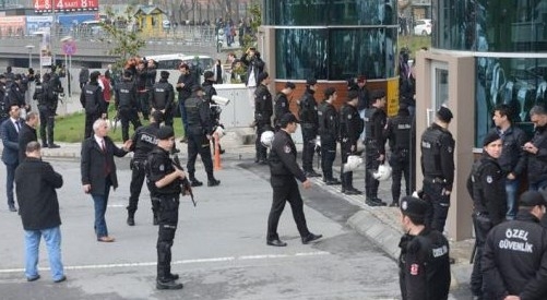Dört Gazeteye ?Terör Propagandası?ndan Soruşturma 