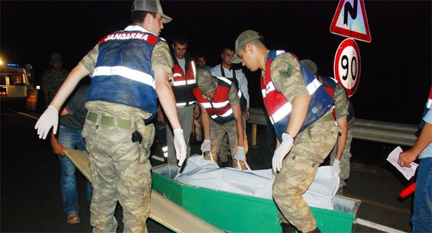 Hilvan?da Yol Kenarına Atılmış Erkek Cesedi Bulundu