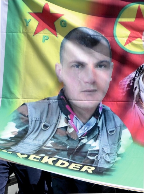 Işid ile Girdikleri Çatışmada Ölen Ypg`li Beytullah Özkan Ceylanpınarda Toprağa Verildi