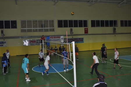Kaymakamlık Voleybol Turnuvası Devam Ediyor 