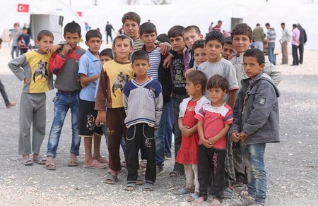 Kobanili çocuklar okul istiyor